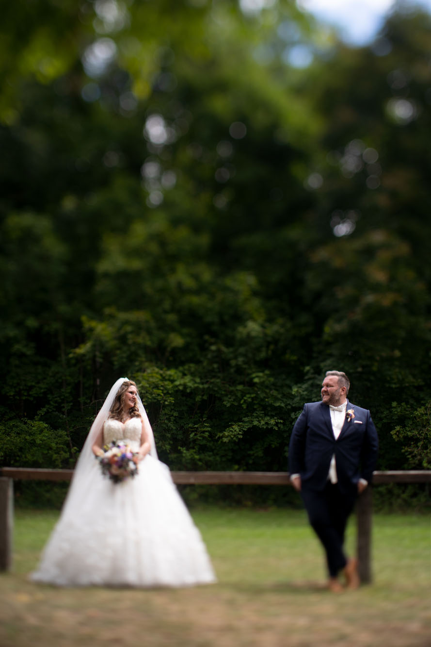 Hochzeitsreportage: Ungestellter Moment der Hochzeit von Angela und Jochen