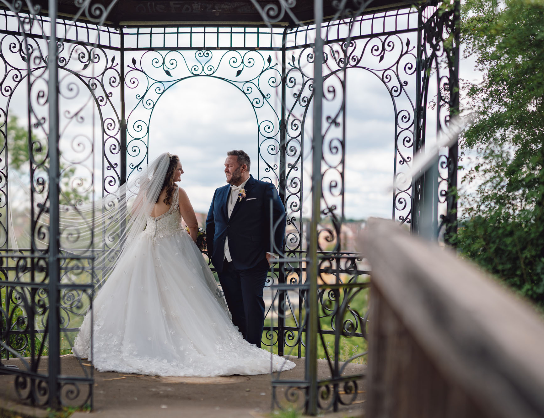 Hochzeit in Heidenheim: Natürlicher Moment aus der Hochzeitsreportage in Heidenheim